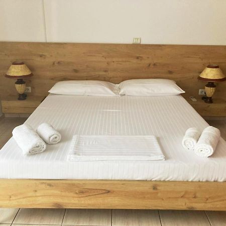Garden Villa Sarande Apt-6 エクステリア 写真